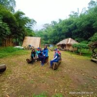Mencari Sunyi di Kampung Kaki Gunung
